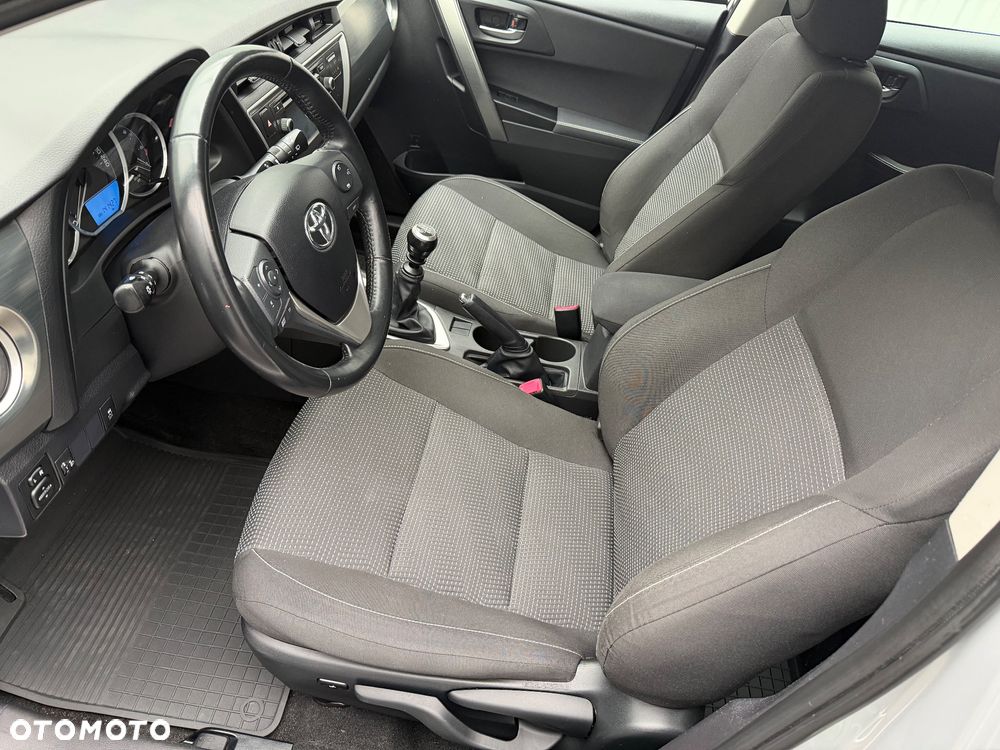 Toyota Auris 1.33 Dual-VVT-i Edition-S - 23