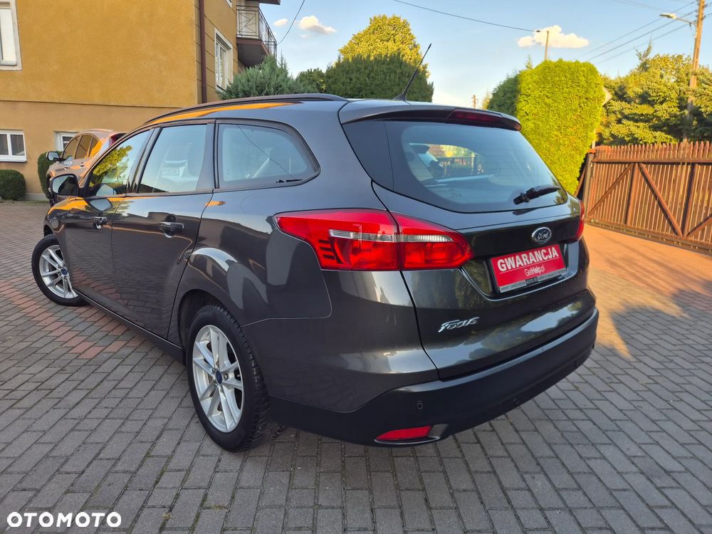 Ford Focus 1.5 TDCi SYNC Edition - 8