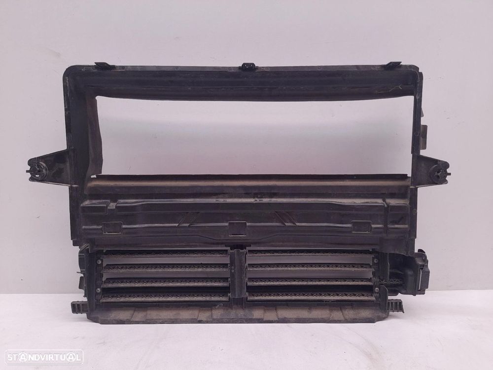 Grelha frente VOLVO V60 II Cross Country (227) - 2