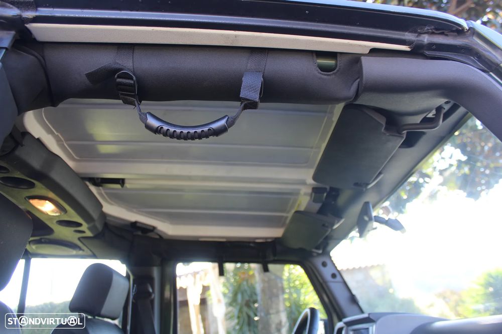 Jeep Wrangler 2.8 CRD ATX Sport - 30