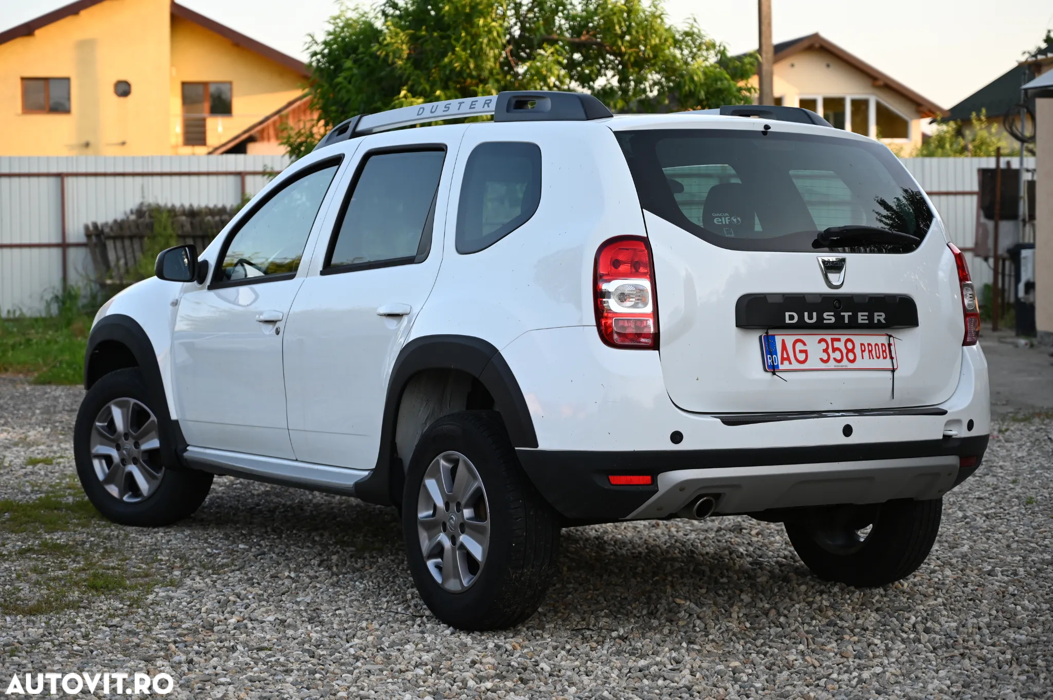 Dacia Duster dCi 110 FAP 4x2 Laureate - 3