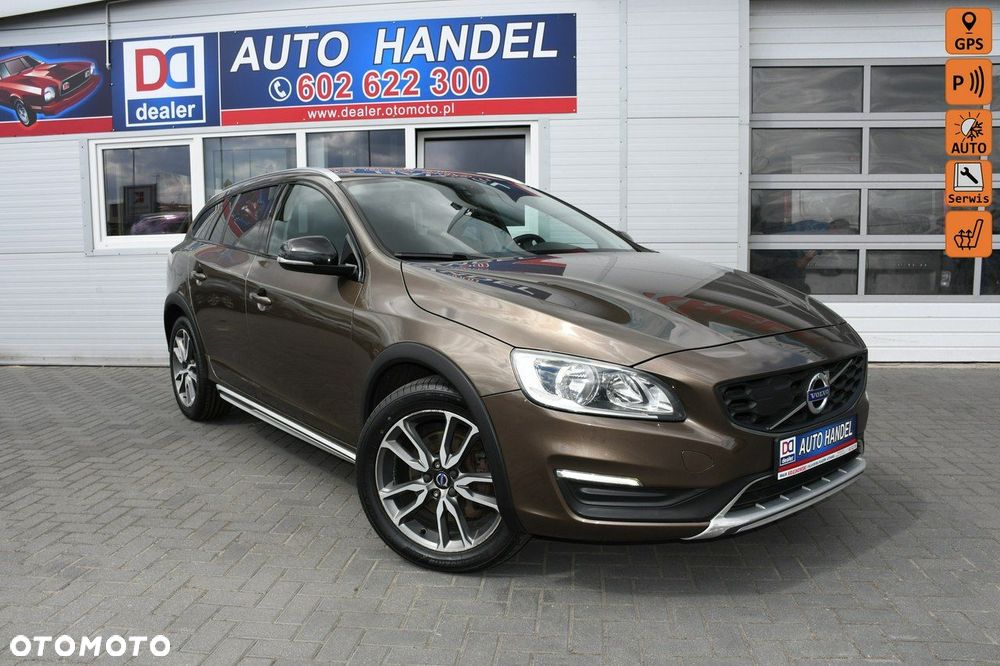 Volvo V60 Cross Country D3 Drive-E Summum - 1