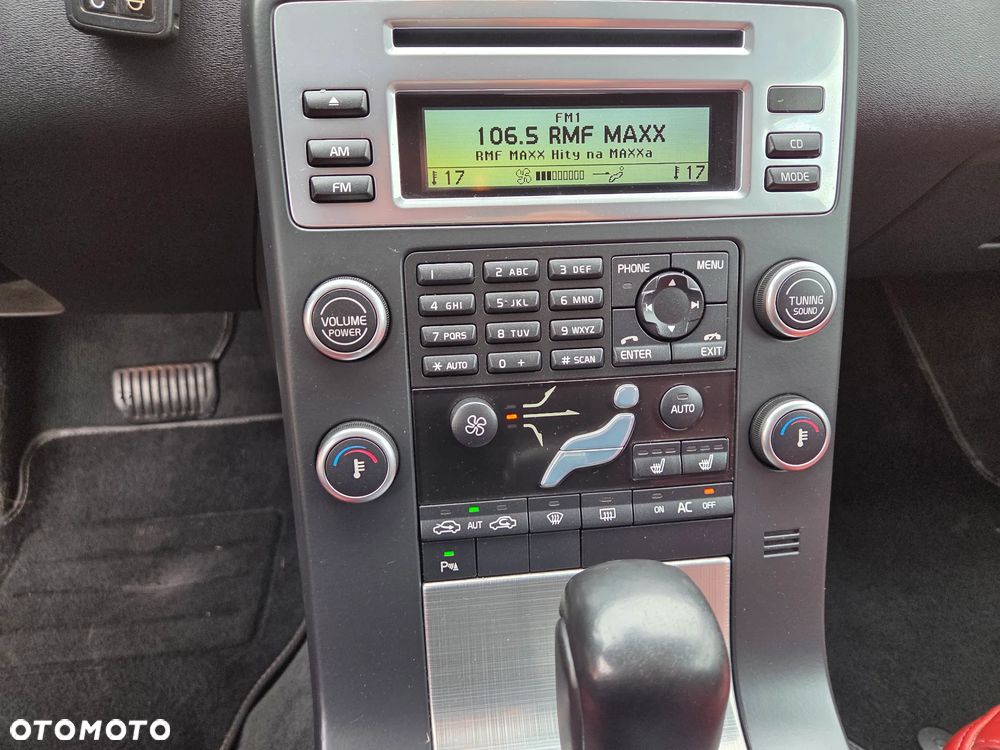 Volvo V70 2.5T Summum - 26