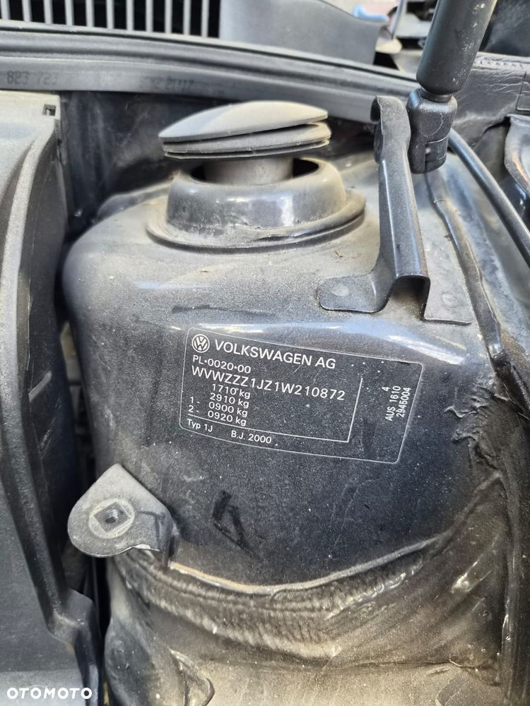 Volkswagen Golf 1.6 Basis - 11