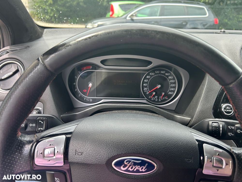 Ford Mondeo - 8