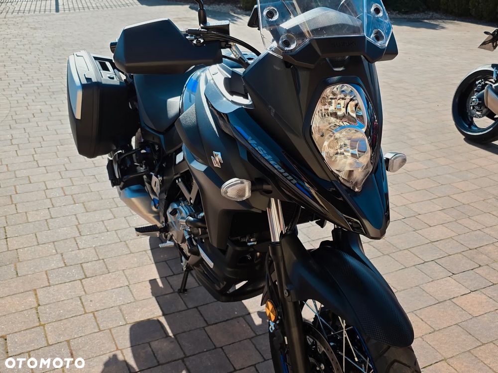 Suzuki V-STROM - 30