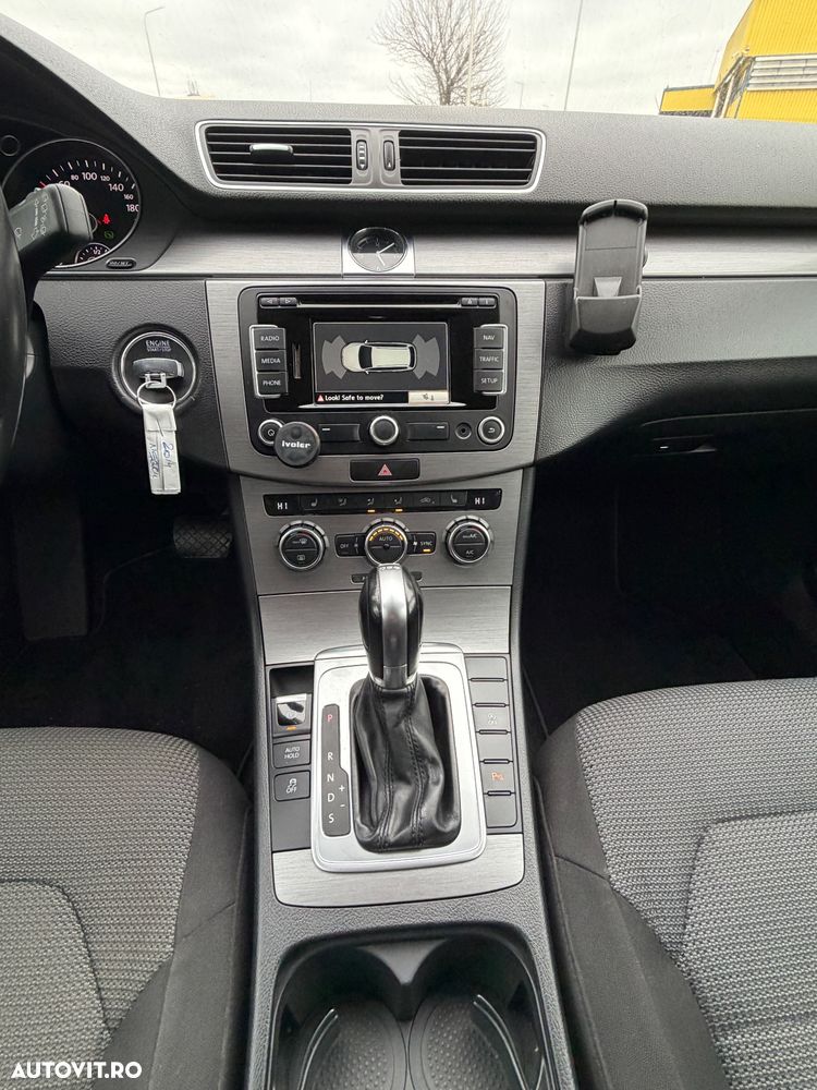 Volkswagen Passat Variant 2.0 TDI DSG BlueMotion Technology Comfortline - 19