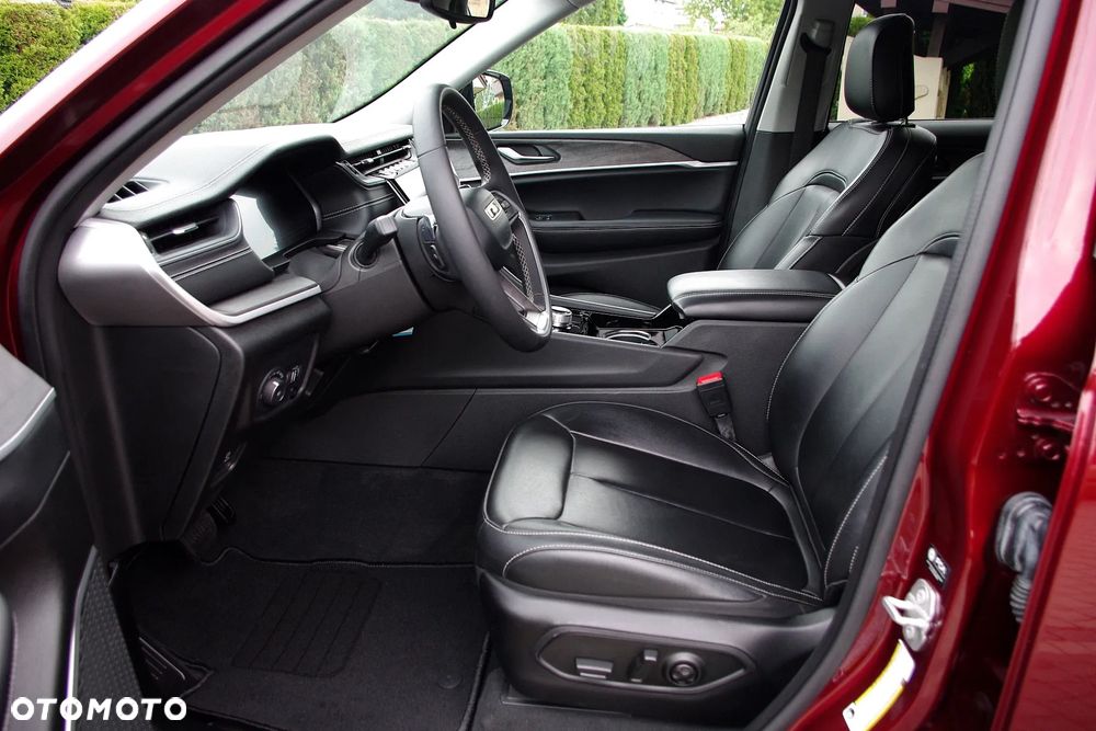Jeep Grand Cherokee - 8