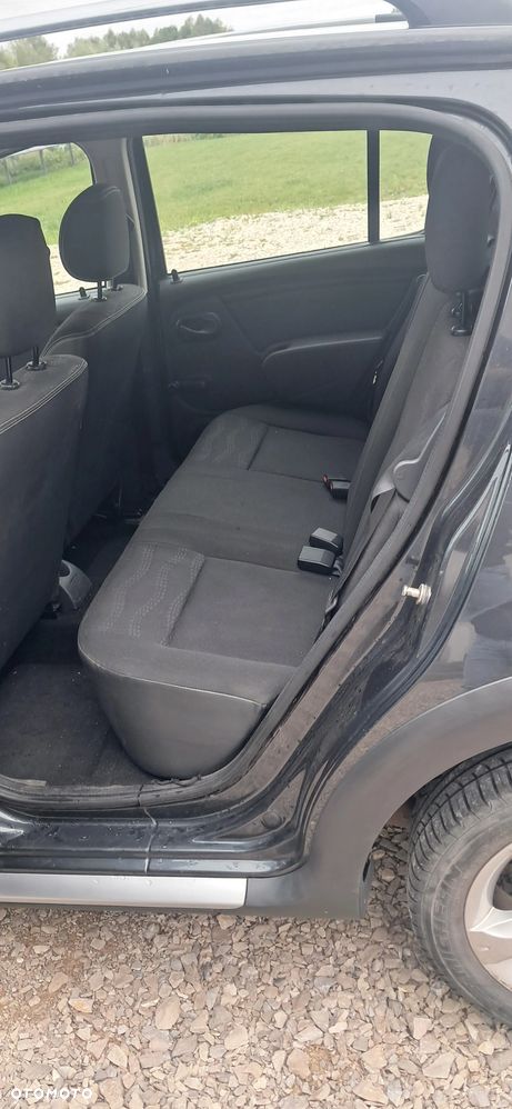 Dacia Sandero 1.6 Hi-Flex - 10