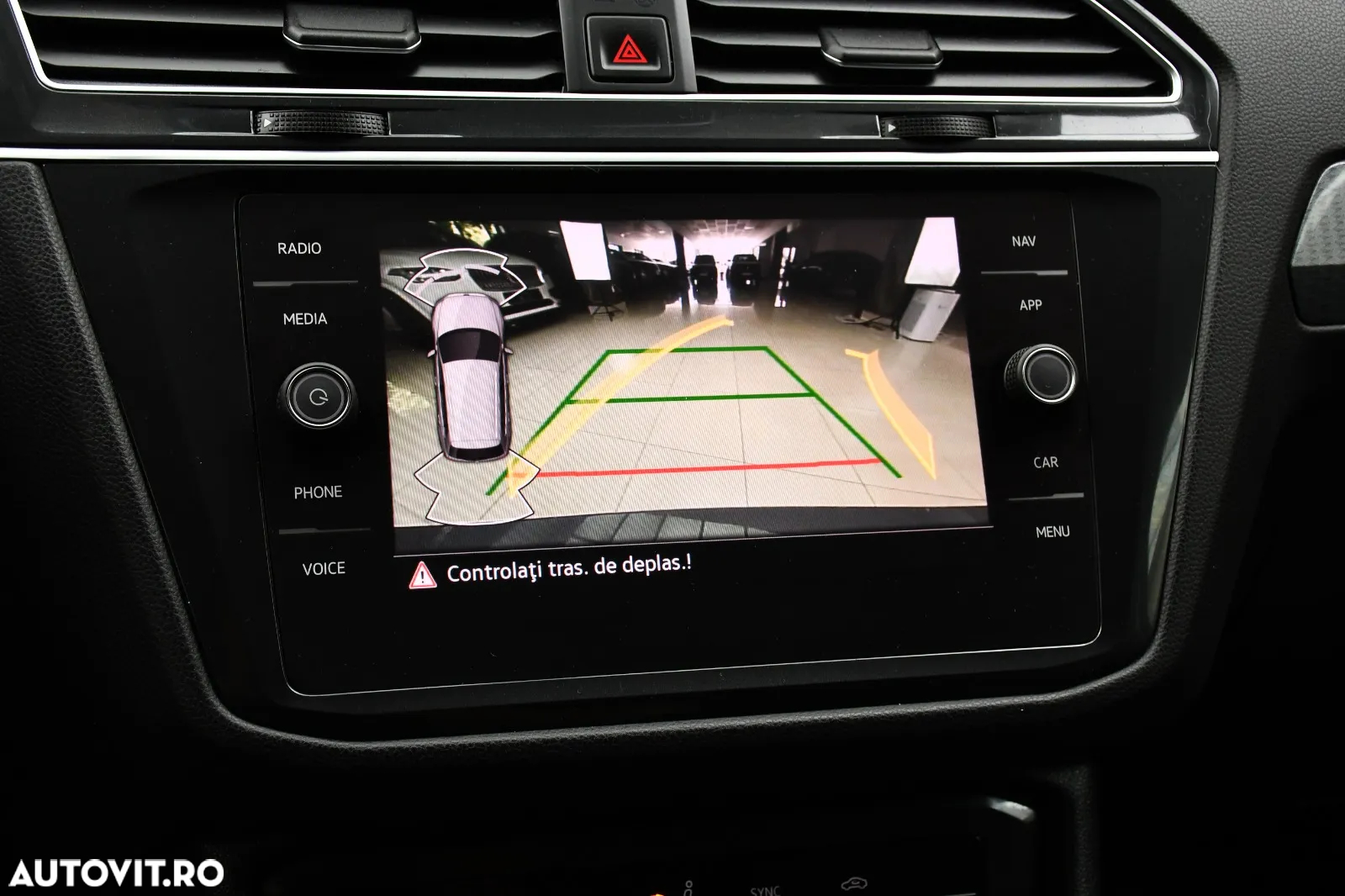 Volkswagen Tiguan 2.0 TDI DSG Life - 14