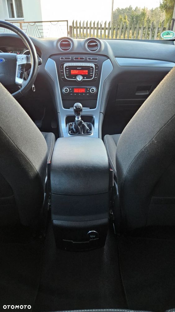 Ford Mondeo 1.6 TDCi Business Edition - 31