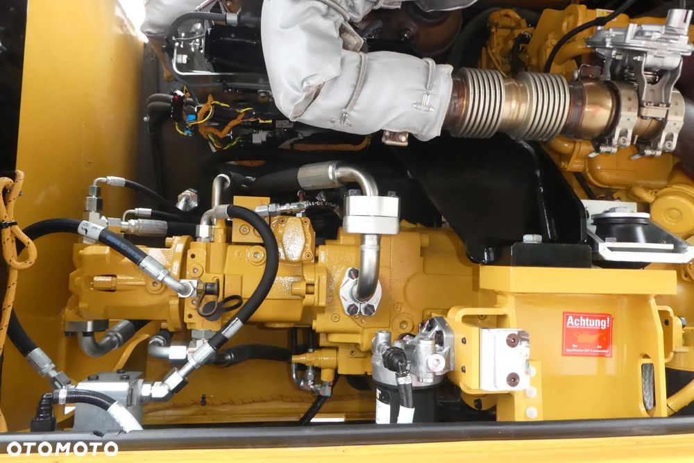 Caterpillar M316F SPROWADZONA - 17