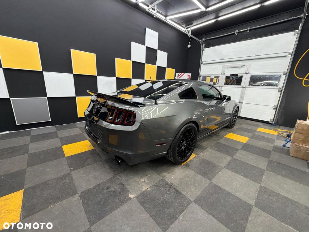 Ford Mustang - 20