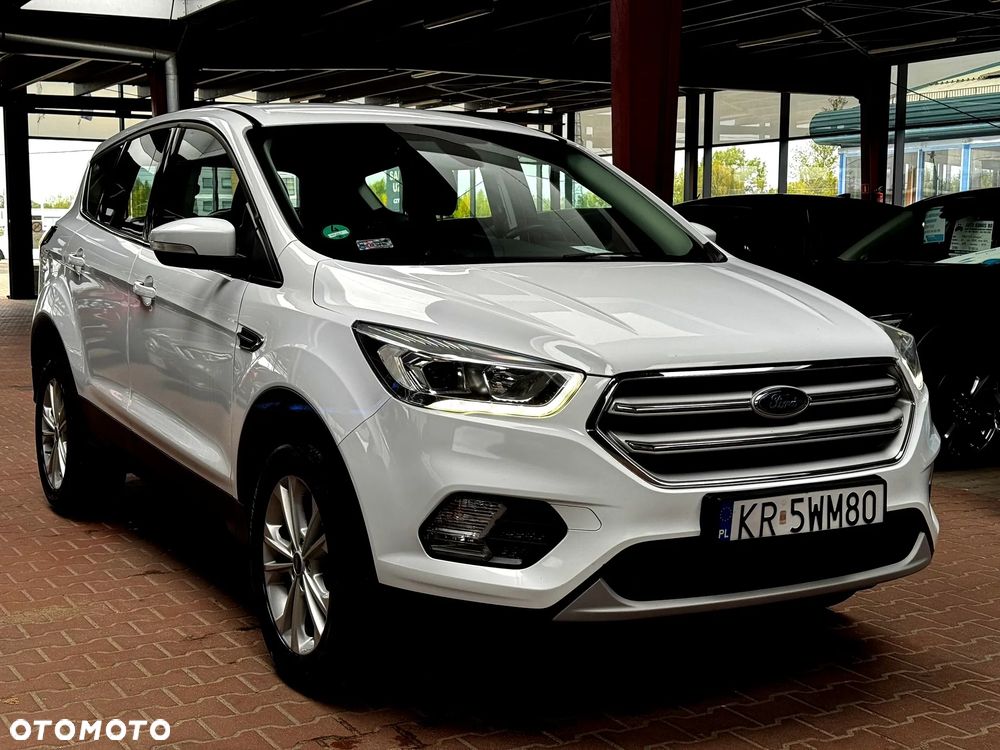 Ford Kuga - 1