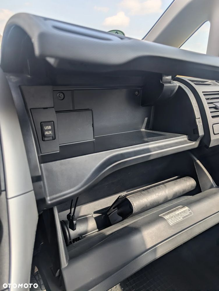 Toyota Auris 1.33 VVT-i Premium - 15