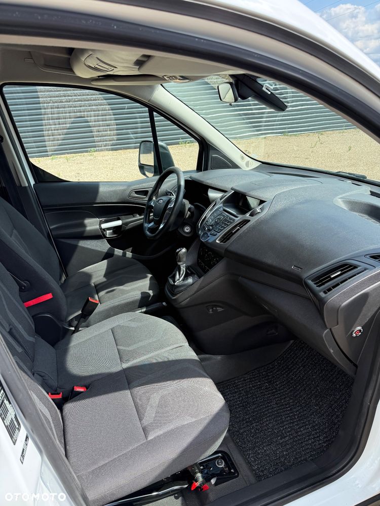 Ford Transit Connect - 20
