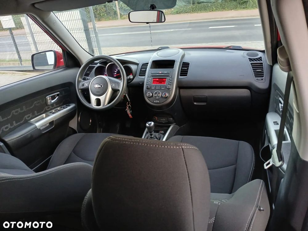 Kia Soul 1.6 CRDI Dream Team Edition - 15