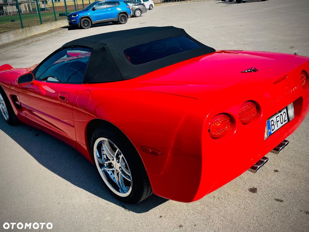 Chevrolet Corvette - 5