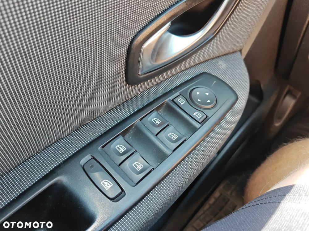 Renault Grand Scenic TCe 130 Bose Edition - 21