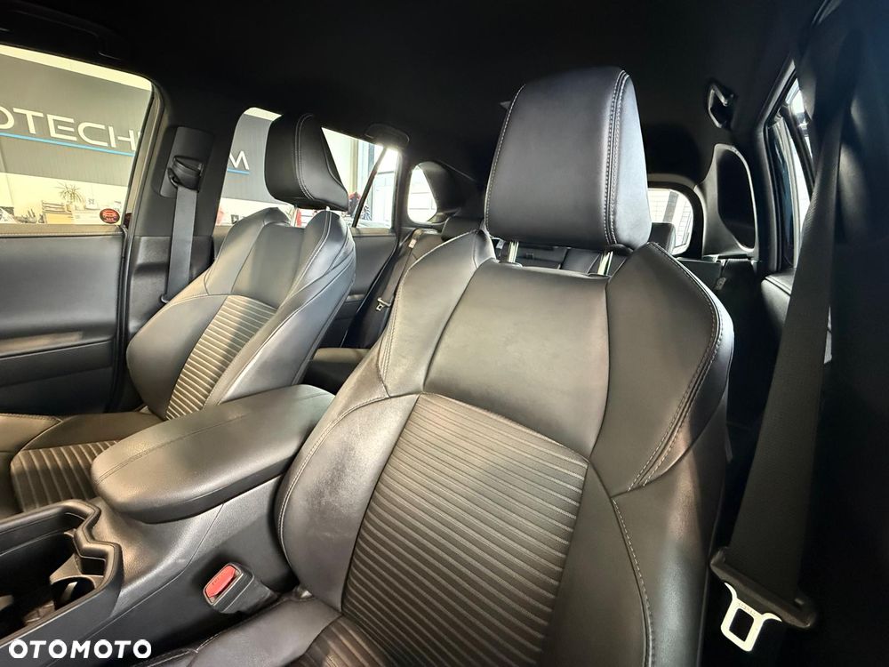 Toyota RAV4 2.5 Hybrid Black Edition by JBL 4x2 - 7
