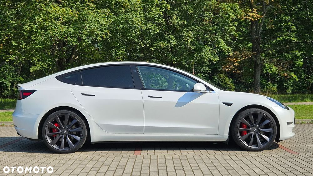 Tesla Model 3 - 7