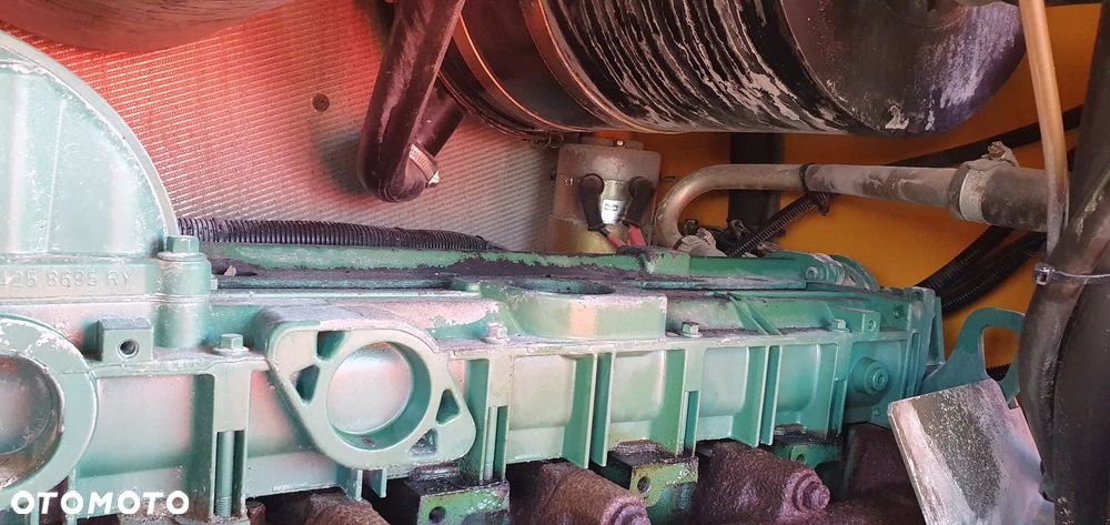 Volvo L60E - 11