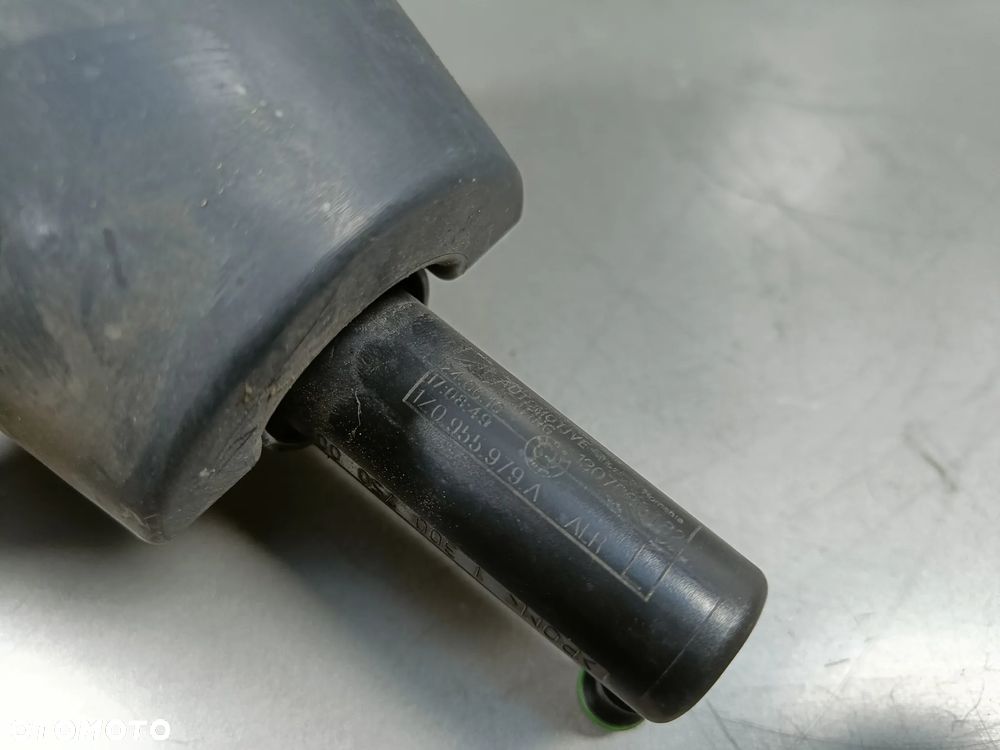 Skoda Octavia 2 FL II LIFT Spryskiwacz Lampy Lewy Dysza Uchwyt 1Z0955979A - 9