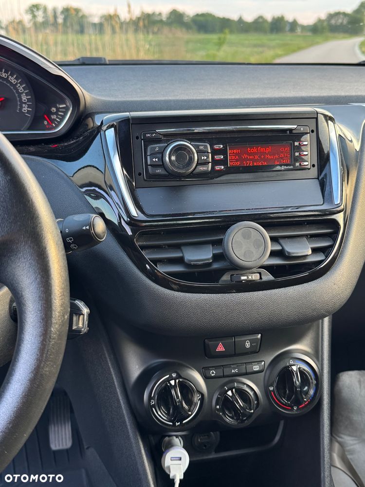 Peugeot 208 1.2 PureTech Allure - 12