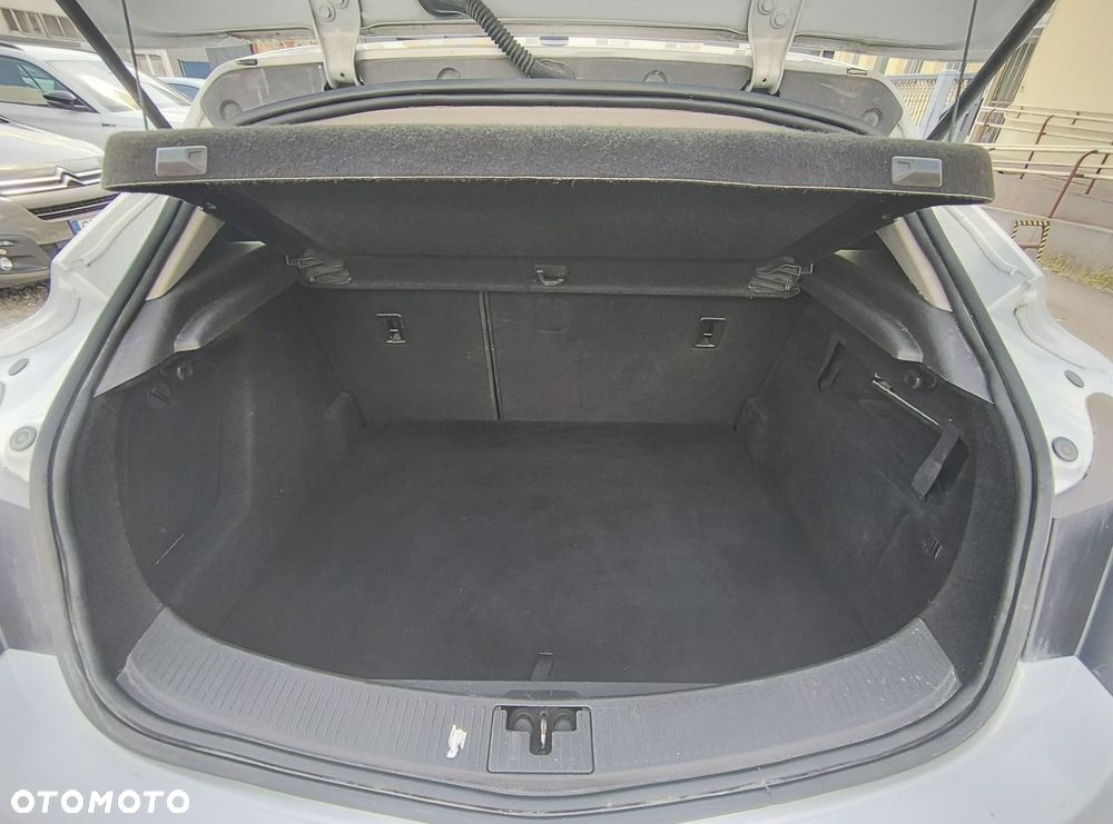 Opel Astra 2.0 CDTI Enjoy S&S - 14
