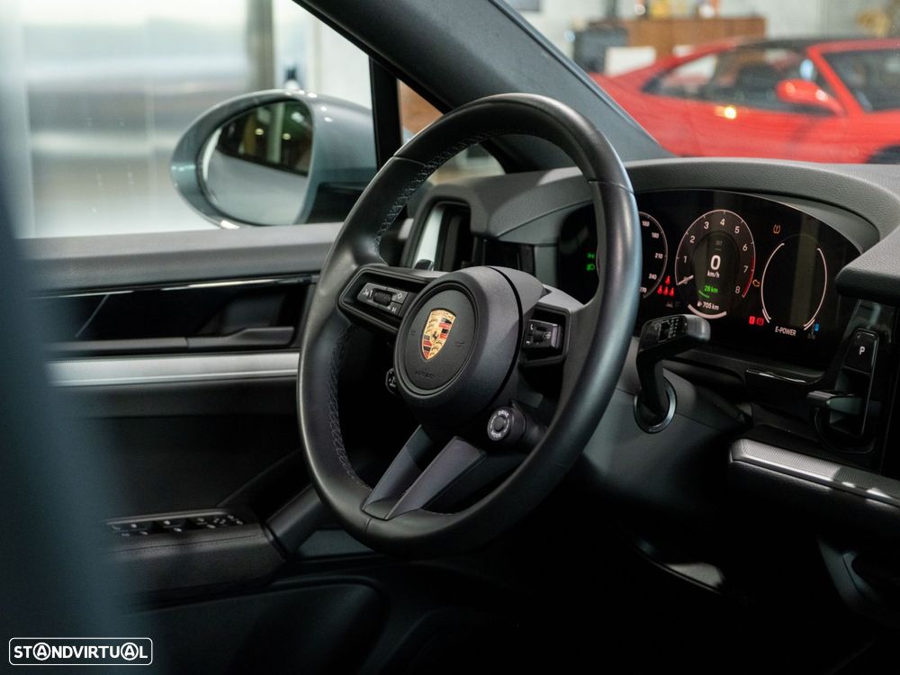 Porsche Cayenne Coupé E-Hybrid - 15
