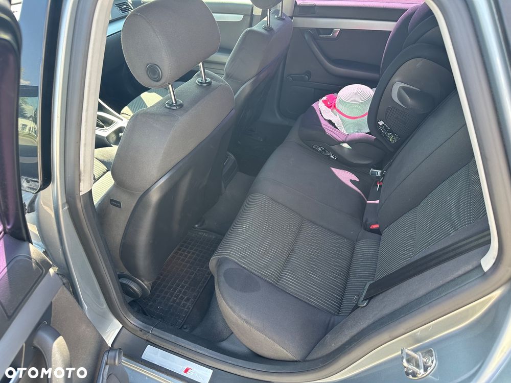 Audi A4 Avant 2.0 TDI - 24