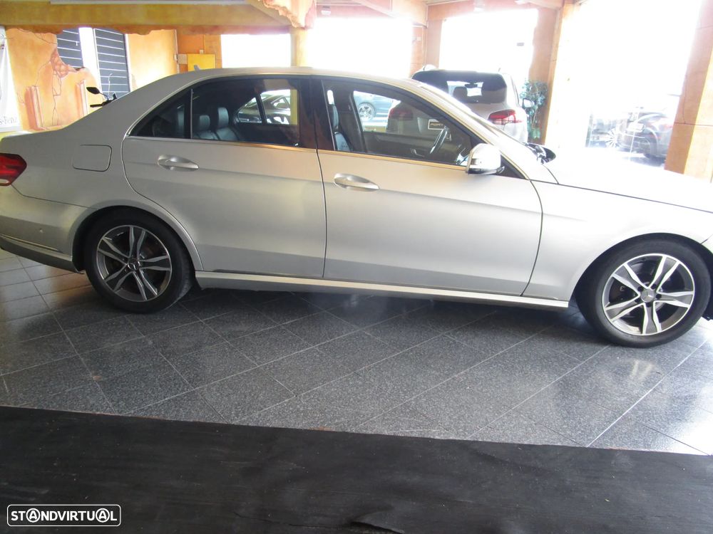 Mercedes-Benz E 300 BLUETEC Hybrid Avantgarde - 30