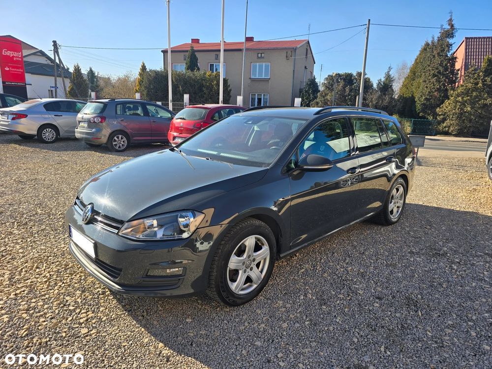 Volkswagen Golf 1.2 TSI BMT Comfortline - 24