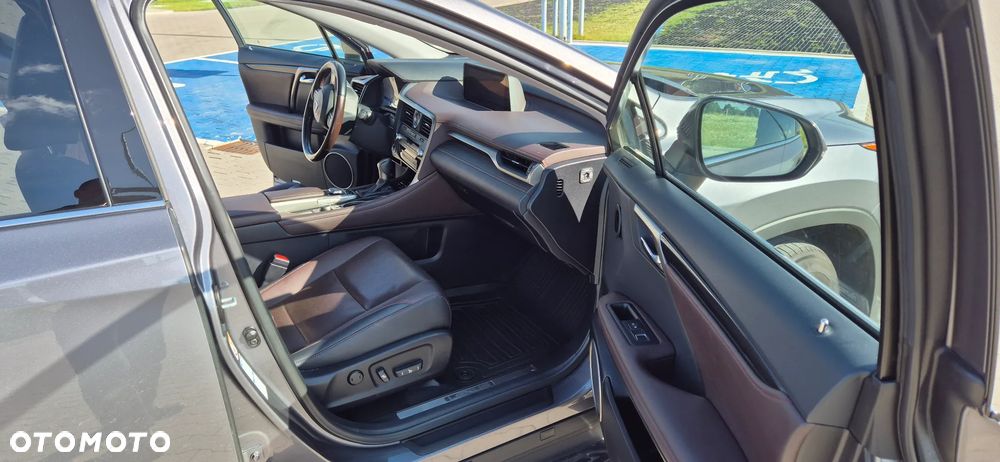 Lexus RX - 15