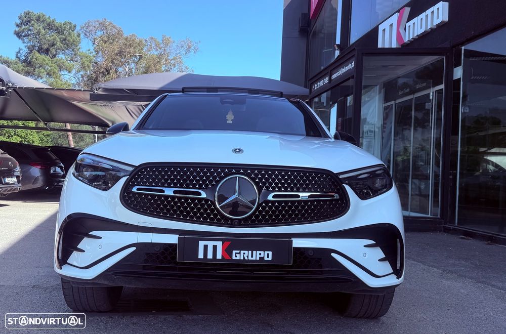 Mercedes-Benz GLC 300 de Coupe 4Matic 9G-TRONIC AMG Line Advanced - 3