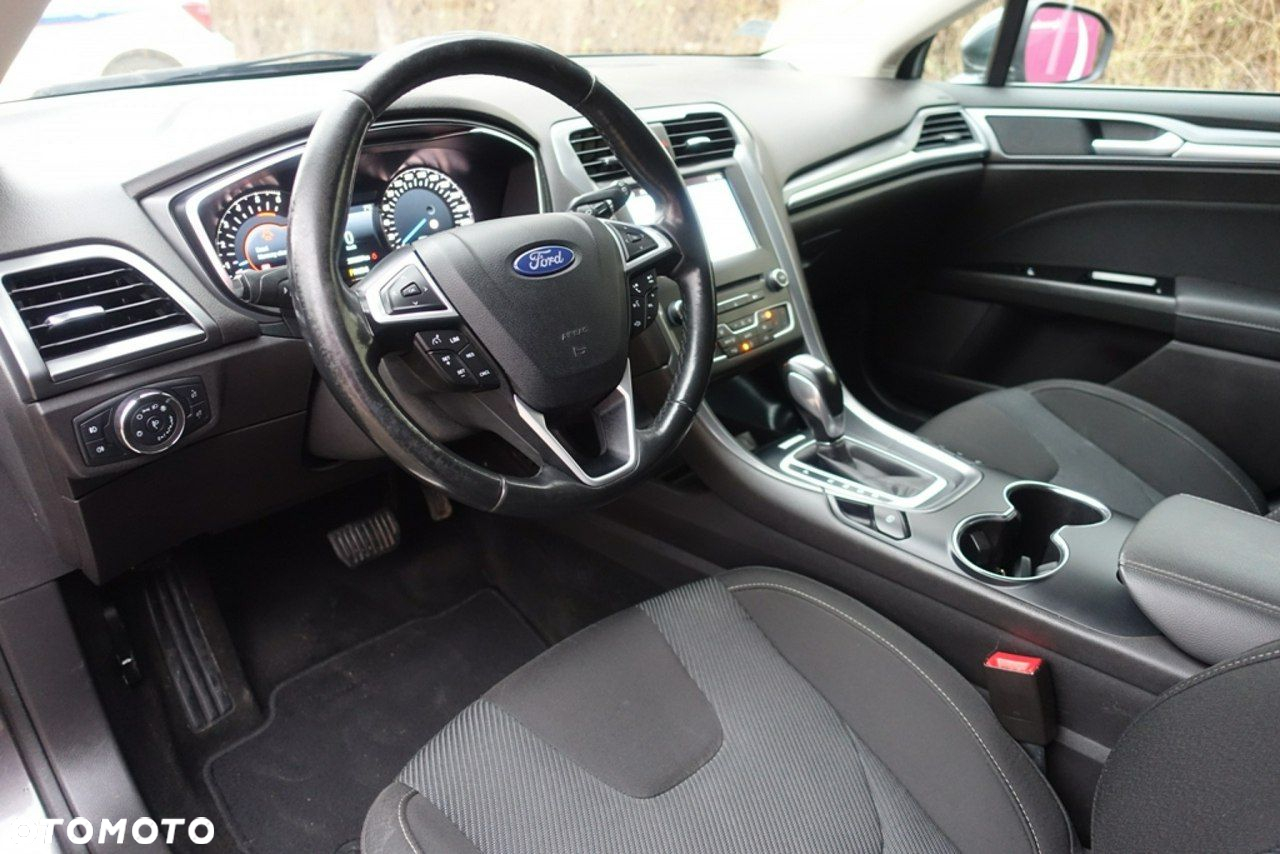 Ford Mondeo - 8