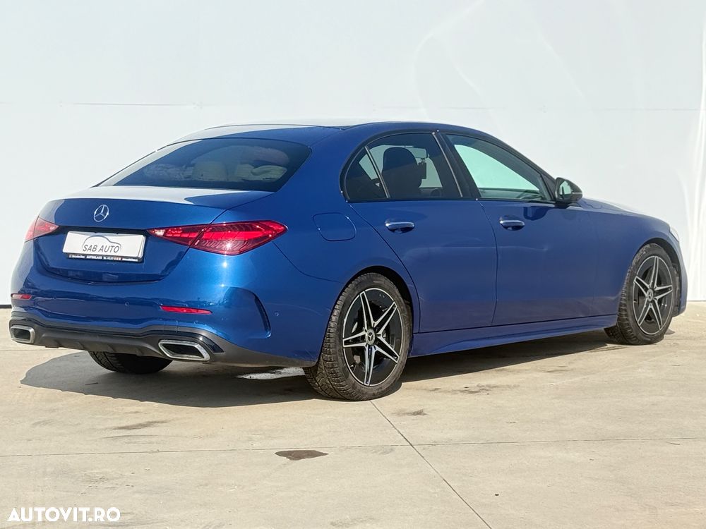 Mercedes-Benz C 300 4Matic 9G-TRONIC AMG Line - 31