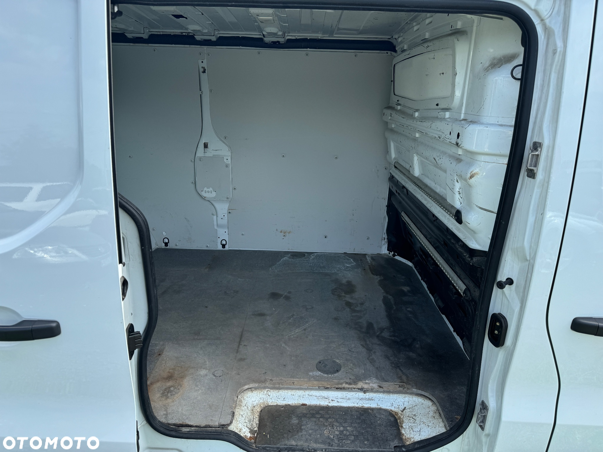Renault Trafic - 31
