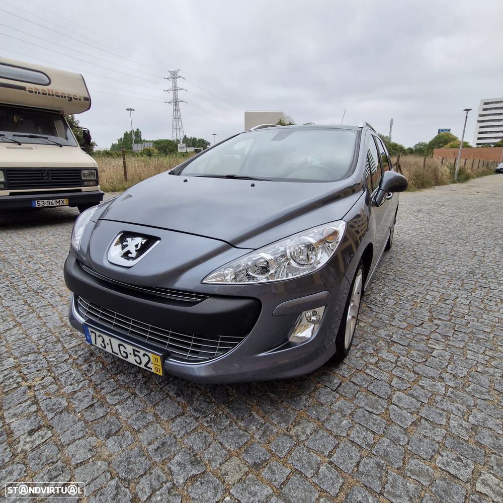 Peugeot 308 SW HDi FAP 110 Platinum - 2