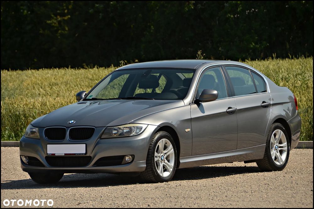 BMW Seria 3 318d - 11