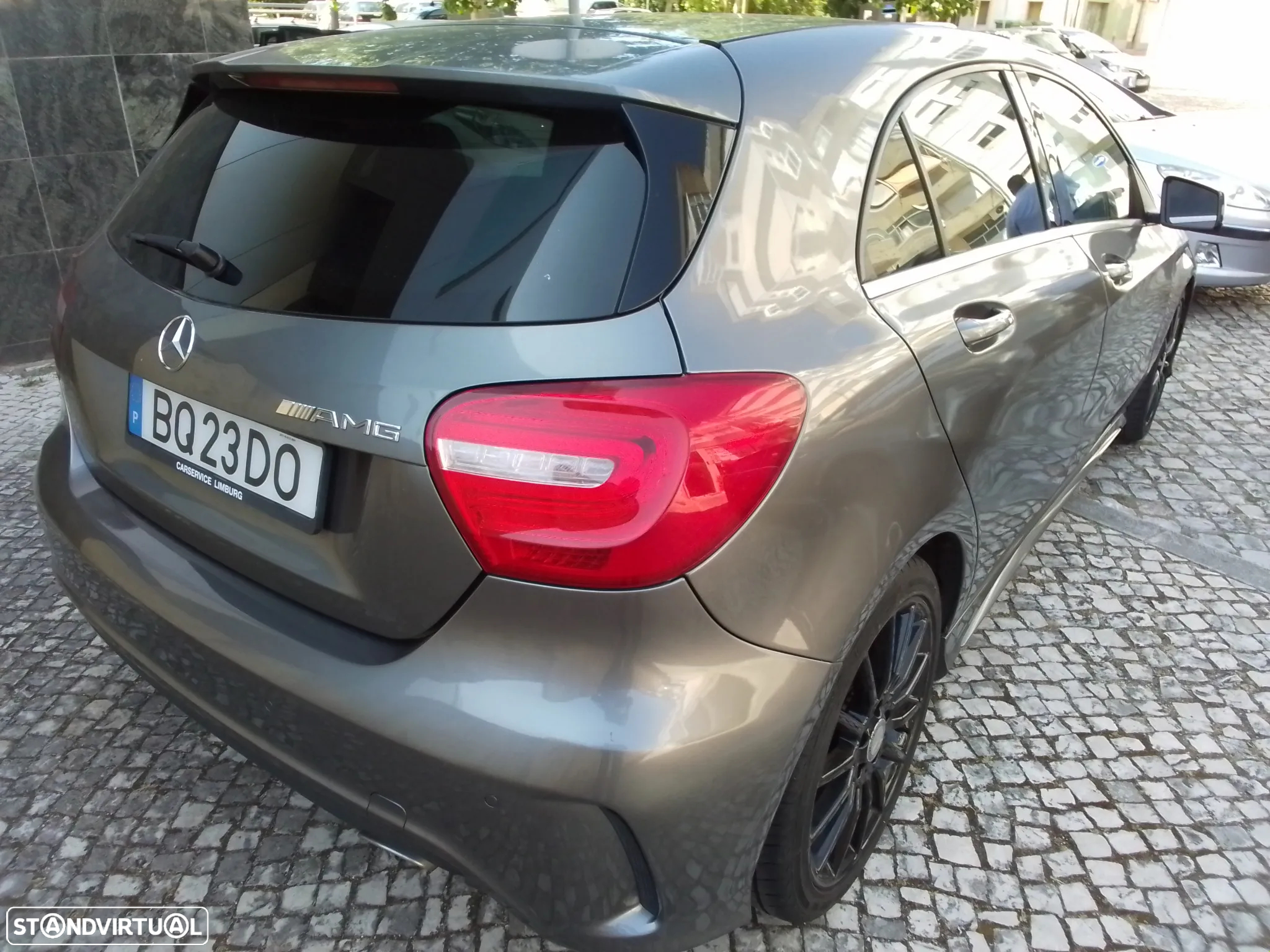 Mercedes-Benz A 180 d AMG Line - 4