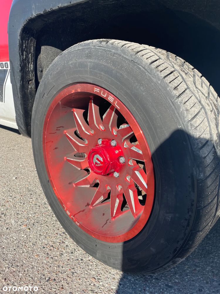 Chevrolet SILVERADO - 7
