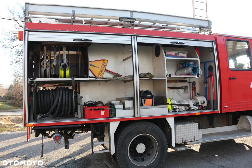 Mercedes-Benz 1019 - 16