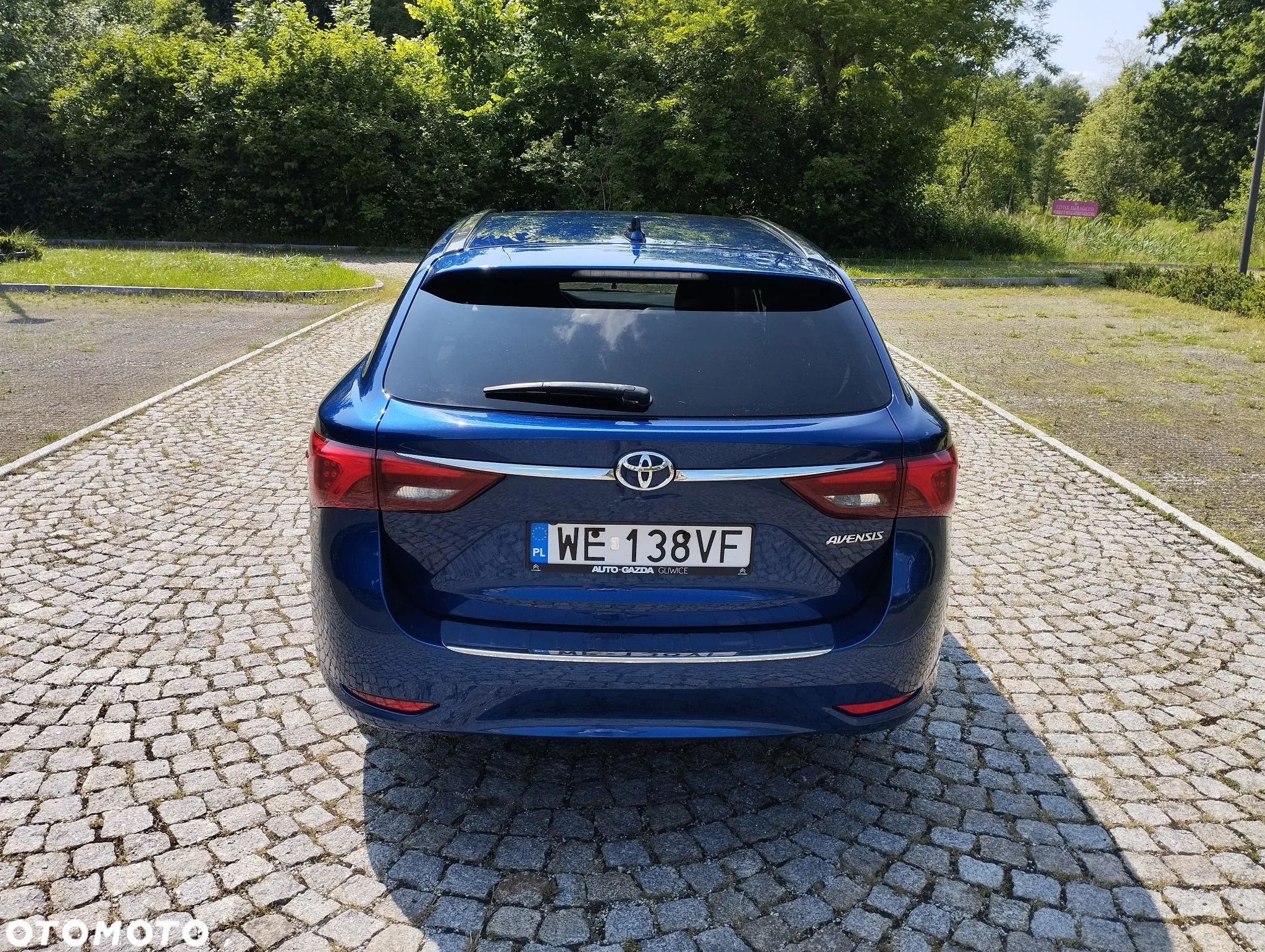 Toyota Avensis 2.0 D-4D Prestige - 16