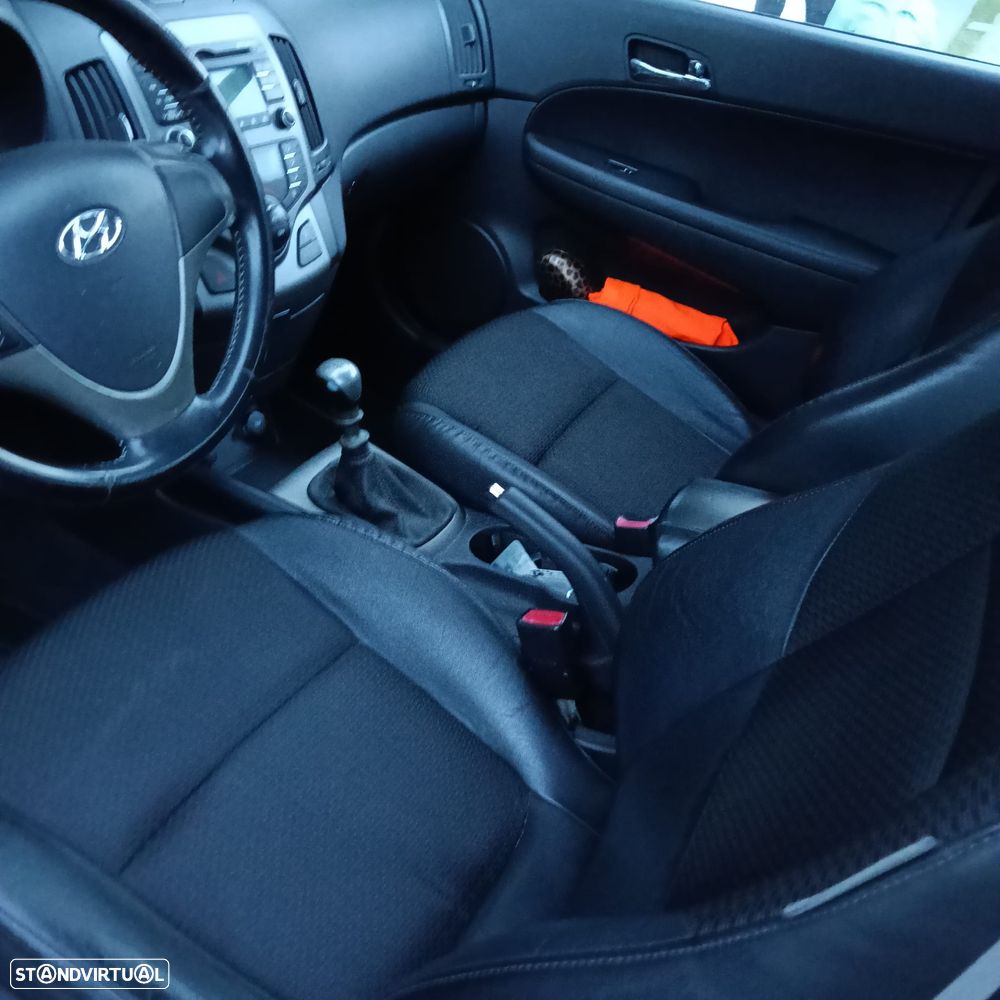 Hyundai i30 CW 1.6 CRDi Comfort - 17