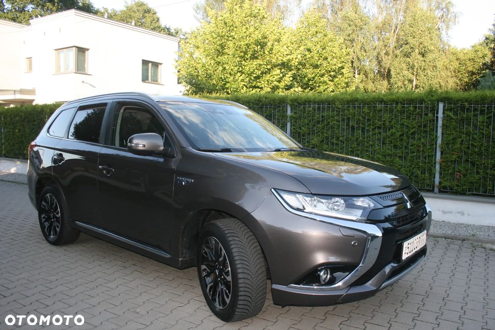 Mitsubishi Outlander Intense + - 5