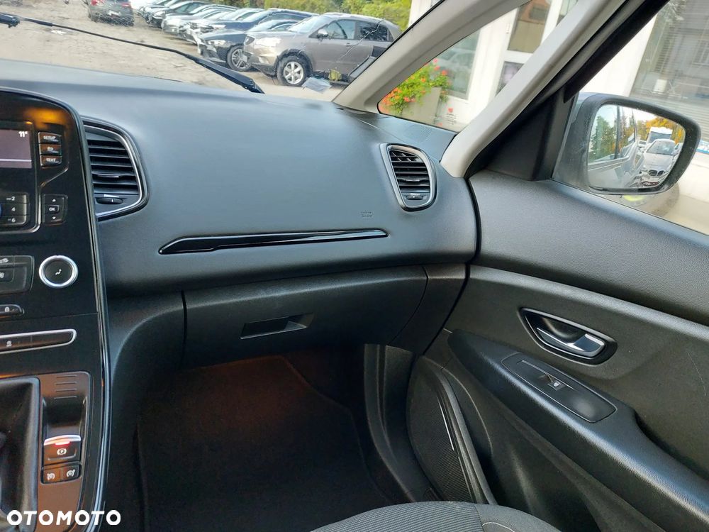 Renault Scenic - 13