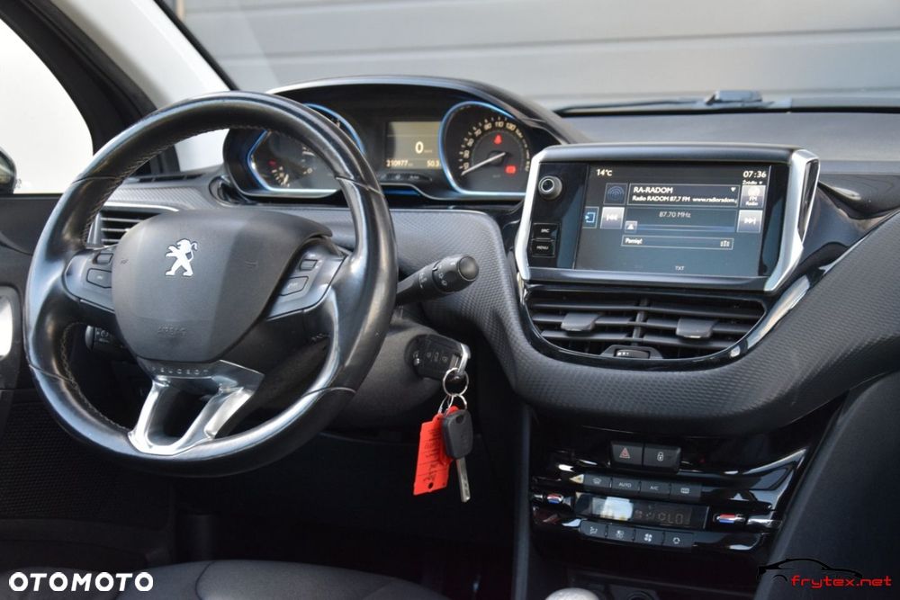 Peugeot 2008 - 25