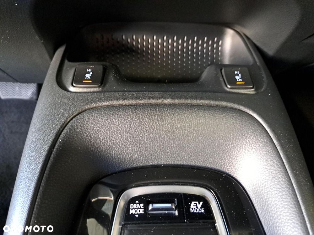 Toyota Corolla 1.8 Hybrid Comfort - 26