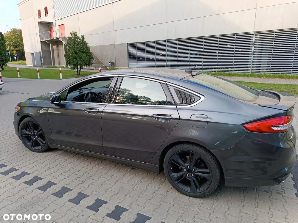 Ford Fusion - 11